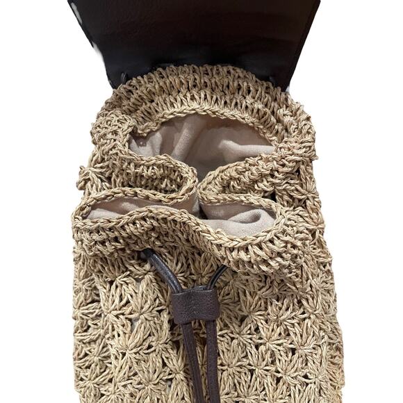 Cappelli Straw Crochet Back Pack Bag/Purse Straw w/Brown faux Leather 10"x9"x6" - Picture 4 of 10